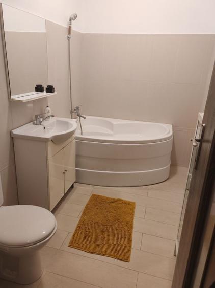 Apartament cu 2 camere decomandat în Florești