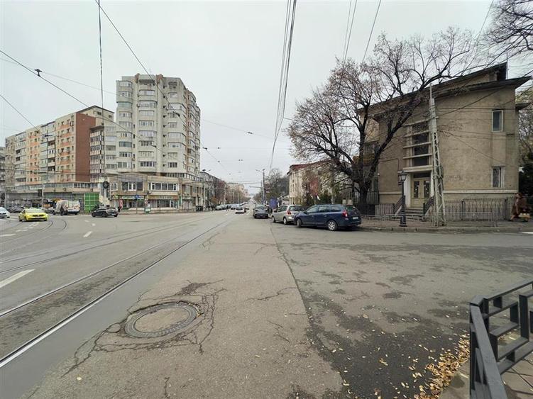 Spațiu comercial, de 72 mp, în Gară