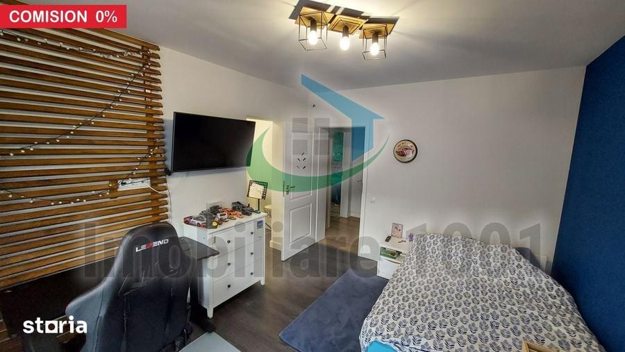 Casă cu 4 camere cu Teren 532 Mp în Groși