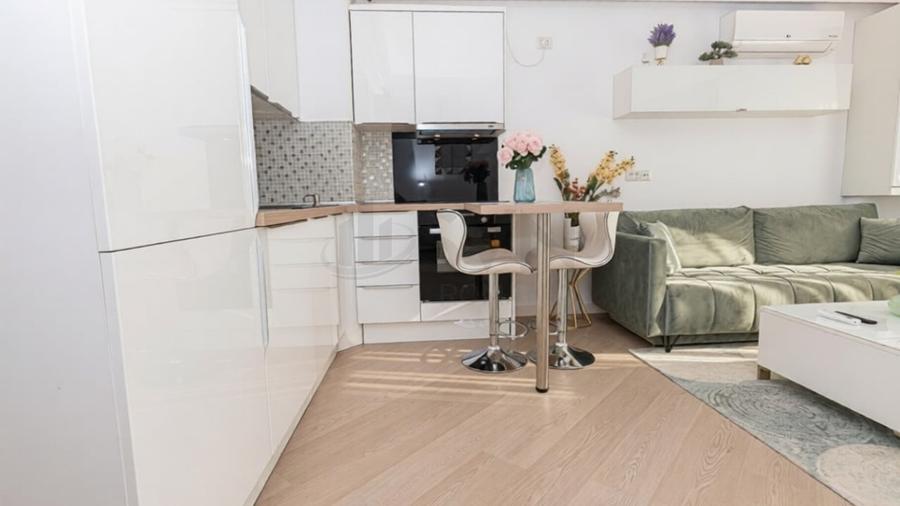 REA1016742 Apartament superb 2 camere Cortina North - 6