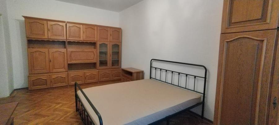 Apartament cu 3 camere, mobilat în Bucureștii Noi