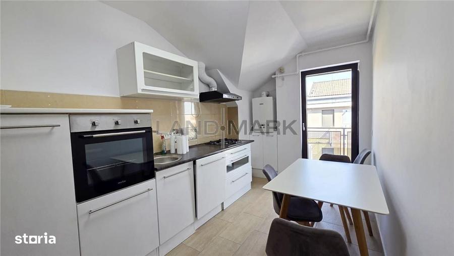 Apartament cu 3 camere decomandat în Dumbrăvița