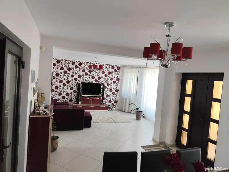 Casă cu 3 camere cu Teren 660 Mp în Ghiroda