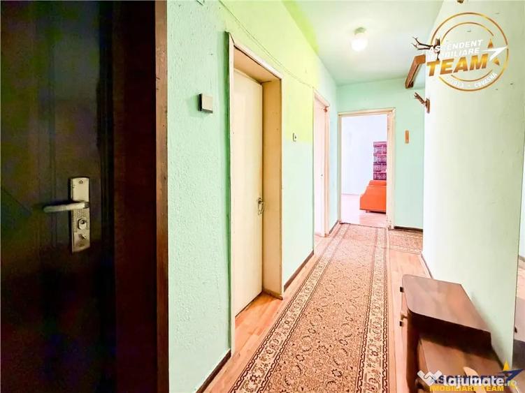 Apartament cu 3 camere decomandat în Malnaș