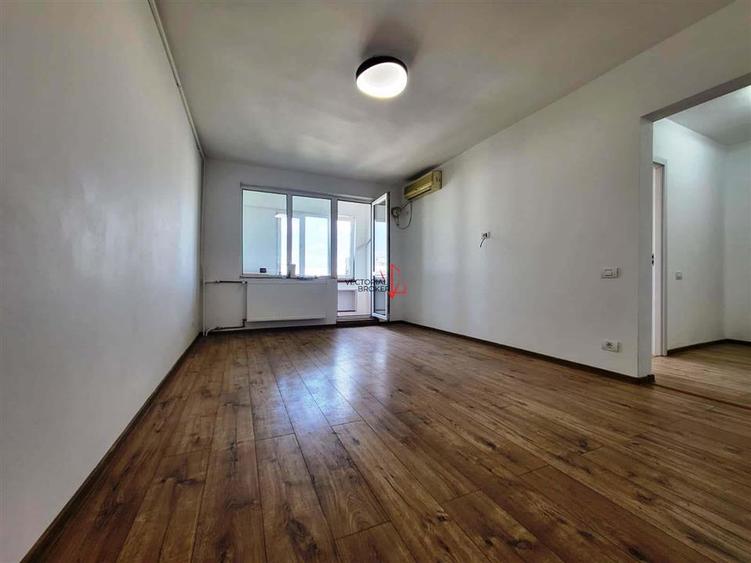 Apartament cu 2 camere decomandat în Titan — fotografia 3