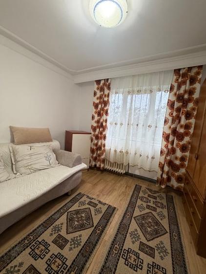 Apartament cu 2 camere decomandat în Mircea cel Bătrân