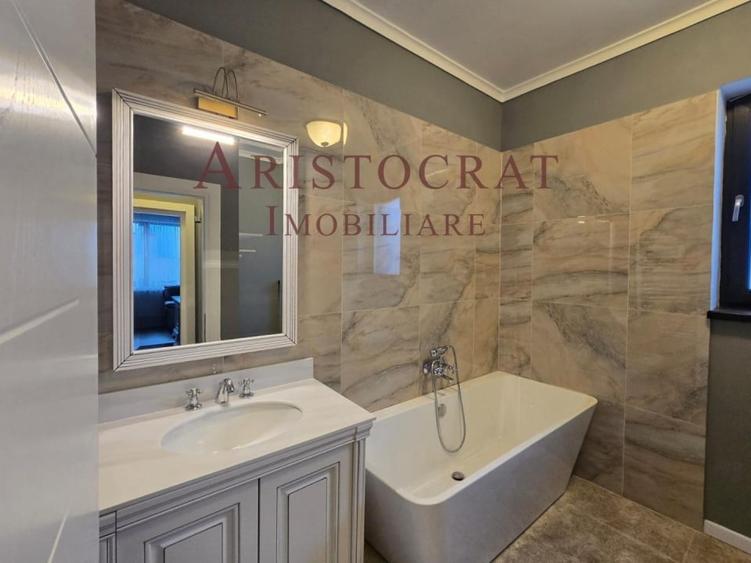 Casă cu 4 camere cu Teren 480 Mp în Corbeanca
