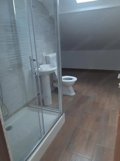Casă cu 4 camere cu Teren 180 Mp în Central