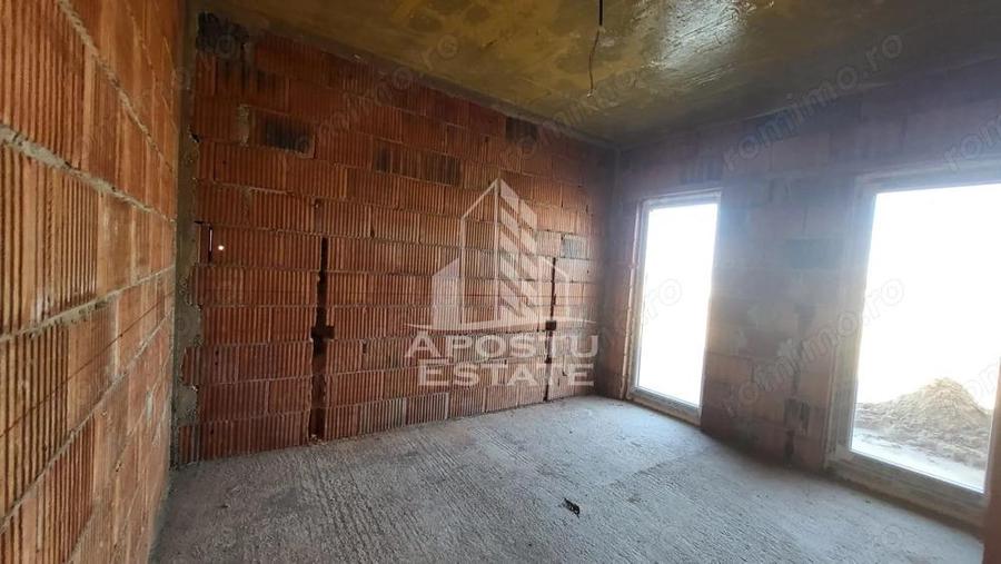Casă cu 4 camere cu Teren 350 Mp în Giarmata