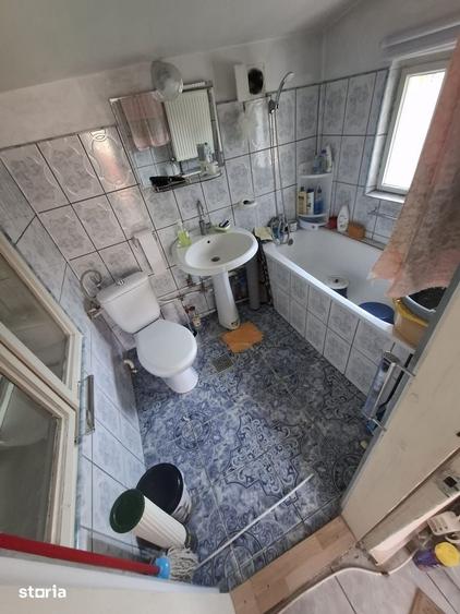Casa 3 camere de vanzare in Podu Iloaiei Zona Centrala, langa Pia?a! - 2