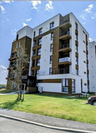 Apartament cu 2 camere decomandat în Ulmi