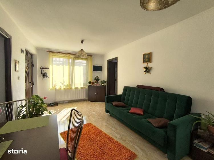 Casă cu 3 camere în Sânnicoară