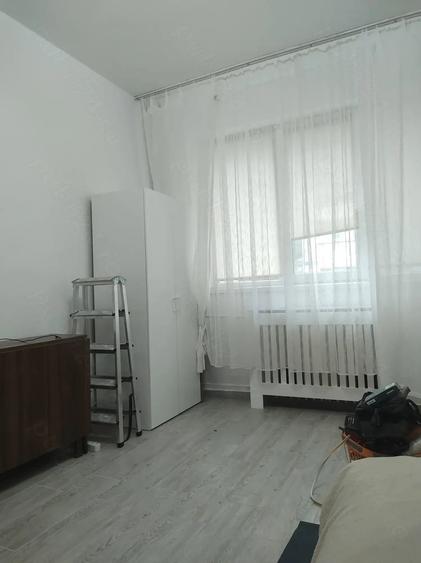 Garsonieră semidecomandată în Central