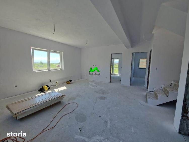 Casă cu 4 camere cu Teren 260 Mp în Șura Mică