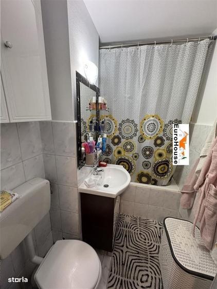 Garsonieră decomandată în Central