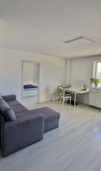 Apartament cu 2 camere semidecomandat în Dâmbul Rotund