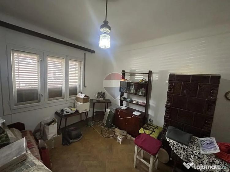 Casă cu 4 camere cu Teren 421 Mp în Progresul