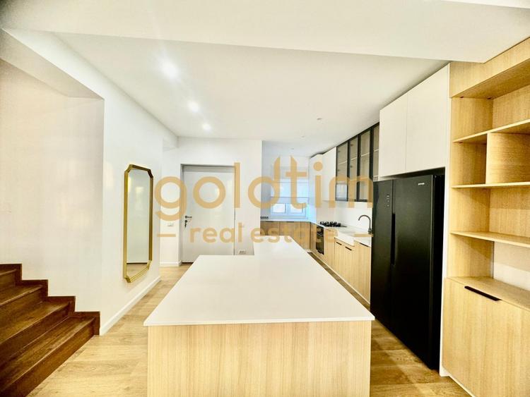 Duplex cu 5 camere cu Canalizare în Pipera