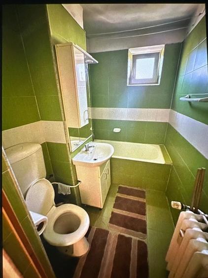 Apartament cu 3 camere decomandat în Decebal