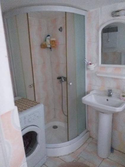 Casă cu 5 camere cu Teren 900 Mp în Central
