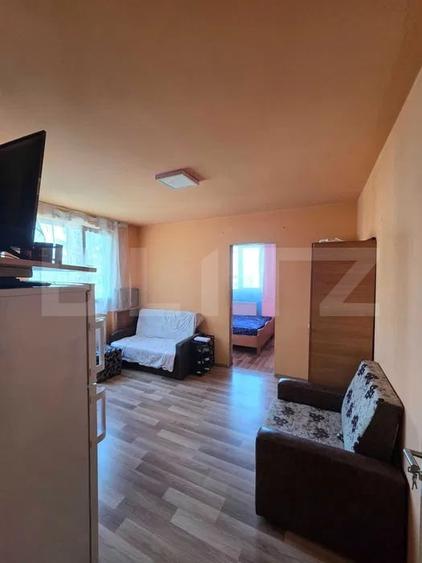 Apartament cu 2 camere semidecomandat, mobilat în Reghin