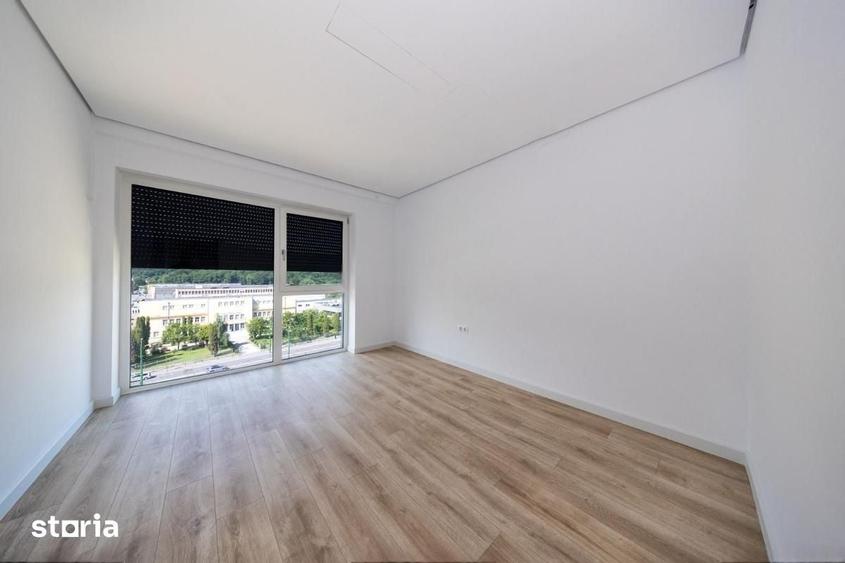 Apartament cu 4 camere în Astra