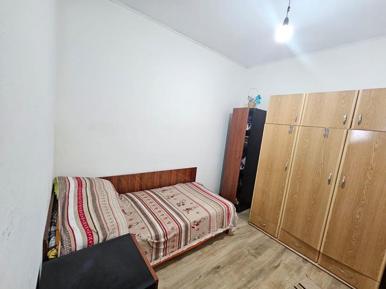 Casă individuală cu 6 camere cu Teren 150 Mp în Ultracentral