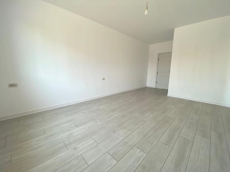 Duplex cu 3 camere cu Teren 580 Mp în Remetea Mare