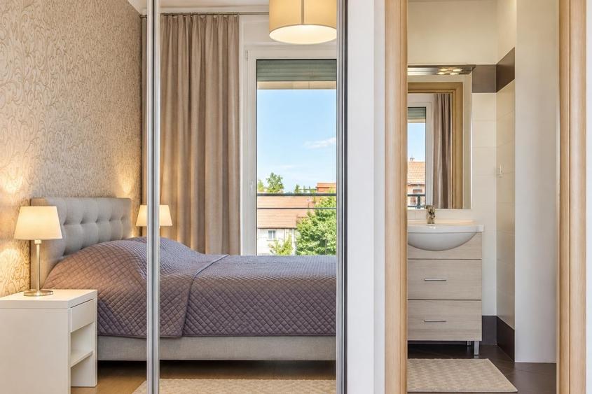 Apartament cu 2 camere semidecomandat, mobilat în Băneasa