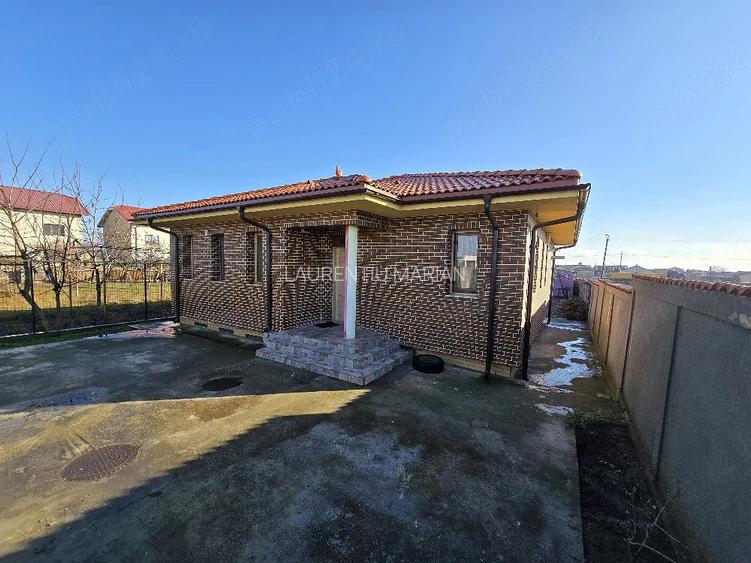 vinzare casa costinesti