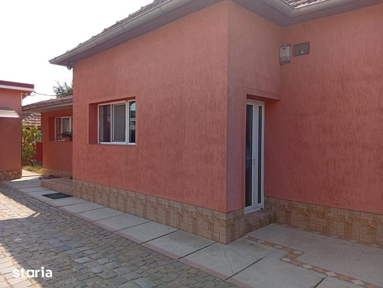 Casă cu 4 camere cu Teren 1200 Mp în Fortuna