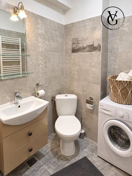 Apartament cu 2 camere decomandat, mobilat în Universitate
