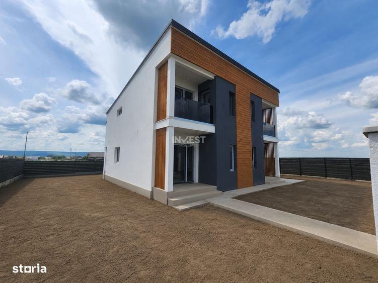 Casă cu 3 camere cu Teren 250 Mp în Valea Ursului