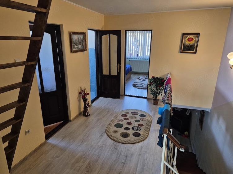 Casă cu Teren 231 Mp în Dezmir