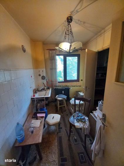 Apartament cu 3 camere în Berceni — fotografia 3