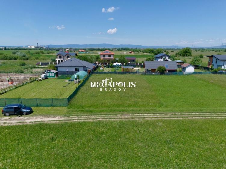 Teren Construcții intravilan de 600 mp, în Sânpetru