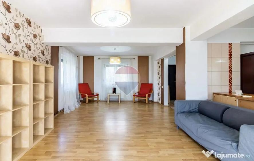 Casă cu 6 camere cu Teren 240 Mp în Corbeanca