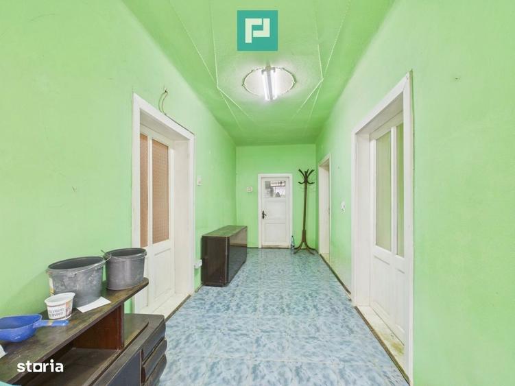 Casă cu 4 camere cu Canalizare în Semlac