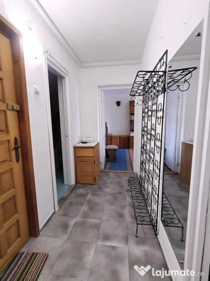 Apartament cu 2 camere decomandat în Astra