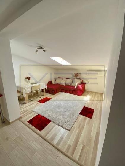 Apartament cu 3 camere semidecomandat, mobilat în Gară