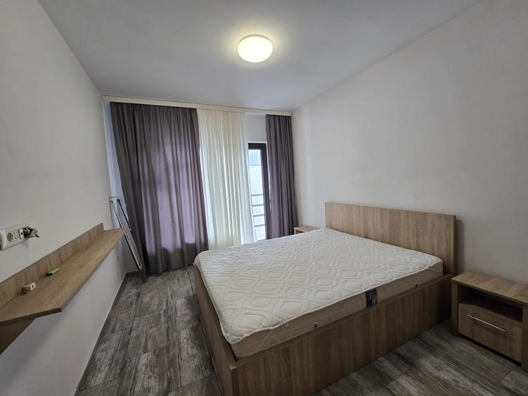 Apartament cu 2 camere semidecomandat, mobilat în Primo