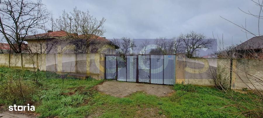 Teren de 4000 mp, în Crângeni