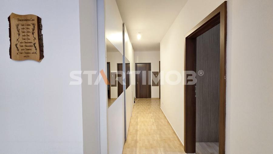 Apartament cu 3 camere decomandat, mobilat în Tractorul