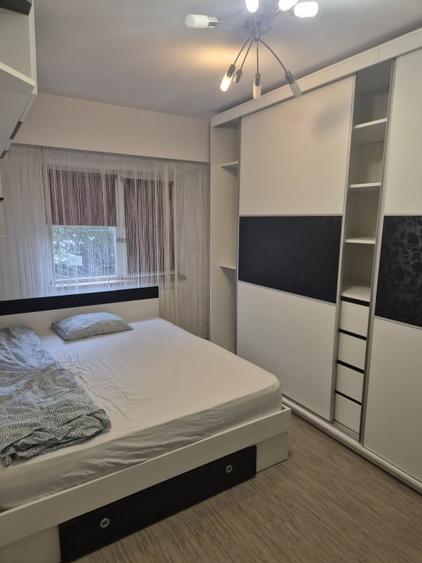 Apartament cu 3 camere decomandat, mobilat în Crângași