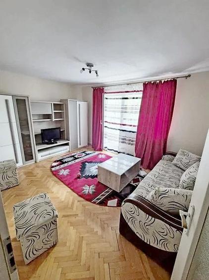 Garsonieră decomandată în Dâmbovița