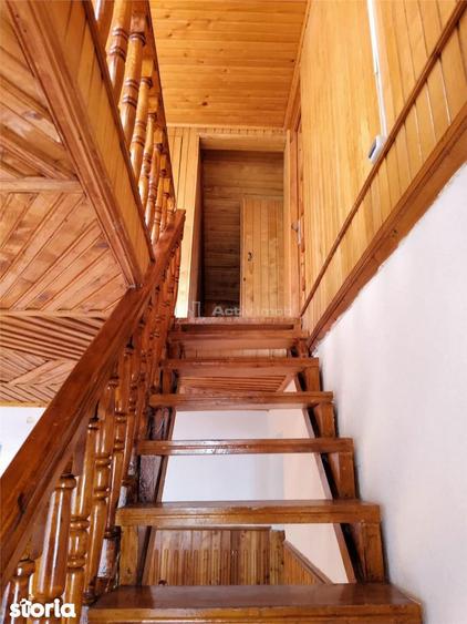 Casă cu Teren 2500 Mp în Secăria