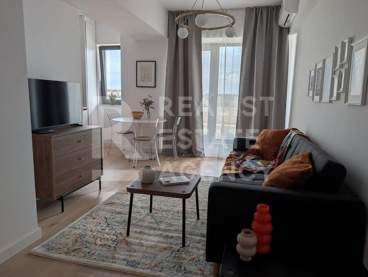 Apartament cu 2 camere semidecomandat, mobilat în Pipera