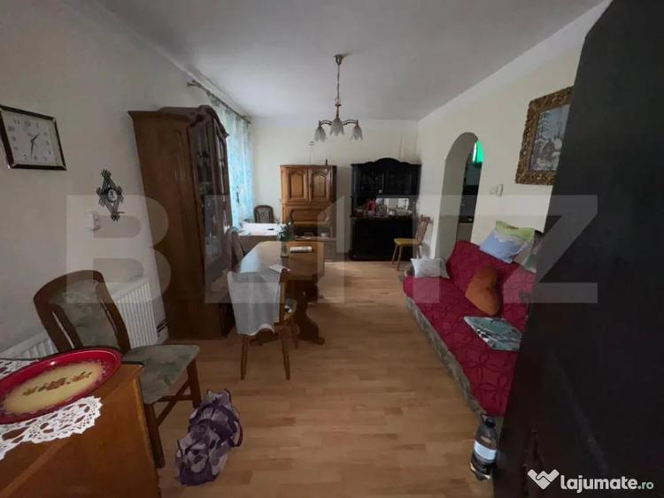 Casă cu 6 camere cu Teren 719 Mp în 14 Mai