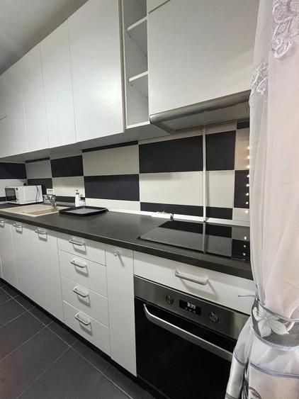 Apartament cu 2 camere semidecomandat în Polivalentă