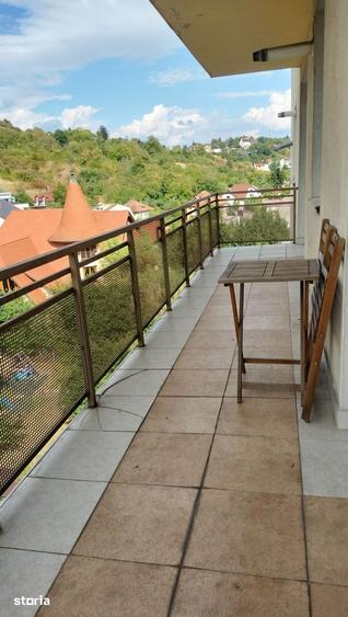 Apartament cu 2 camere decomandat în Gruia